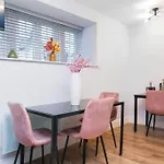 Awesome 1 Bedroom Flat In Twickenham